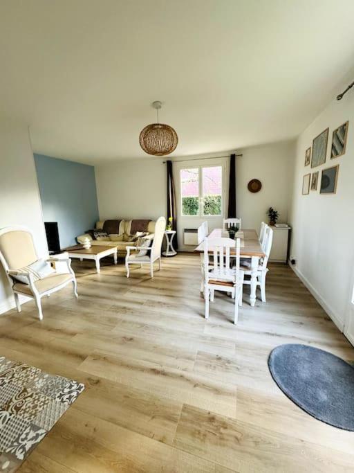Maison Renovee Et Chaleureuse Proche Du Memorial Caen Kültér fotó